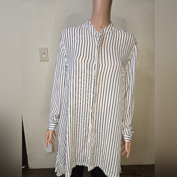 Sj Style Usa striped blouse long sleeve buttons on the front size medium - Picture 7 of 9